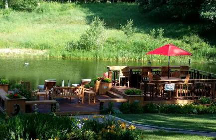 Historic Reunion, Wedding, and Event Space Rental in Central Wisconsin - Foto 7