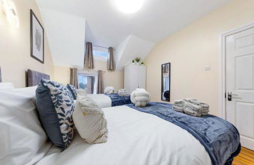 Lovely 4-BR Home In Leyton - Sleeps 14, Near Tube, Arcade, 100inchTV - Foto 5