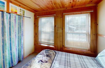 Chandler Hill Base Camp - Enjoy A Nature Getaway in this Rustic Home in the Mountains, 10 minutes from Sunday River Ski Mountain! home - Foto 56