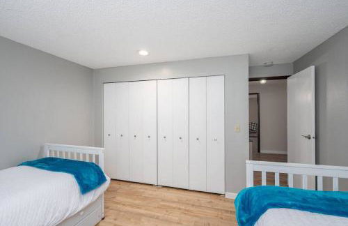 Edgewater Paradise HotTub Private Dock & Game Room - Foto 42