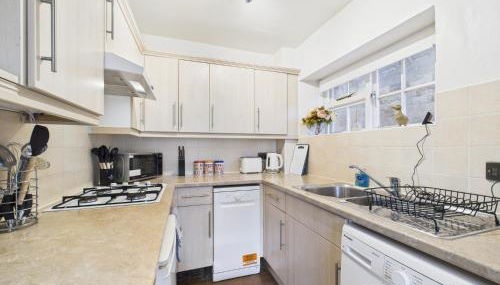 Romantic Cottage in the Cotswolds with Private Parking and WiFi - Foto 4