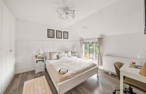 Radiant Retreat Datchet-12 mins to Heathrow close to Windsor ,Legoland, Eton and Slough - Foto 3