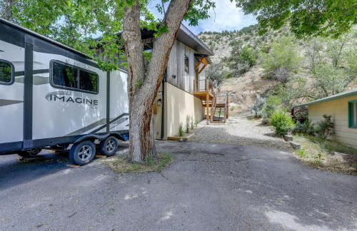 New Castle Getaway with Grill and Mountain Views! - Foto 24