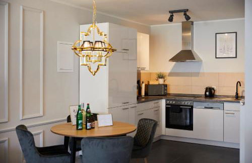 R B Apartment Hamburg Comfort am Flughafen für 1-5 Personen - ideal für Geschäftsreisende und Familien - Küche - Smart TV - Waschtrockner - kostenloser Parkplatz - Foto 3