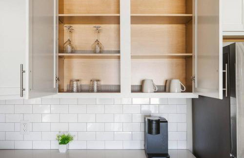 Serene 1BR Perfect Indy Stay - Foto 24