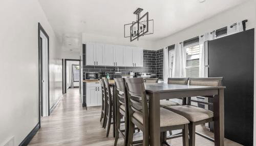 Charming 4BR Niagara Apartment Great Location - Foto 3