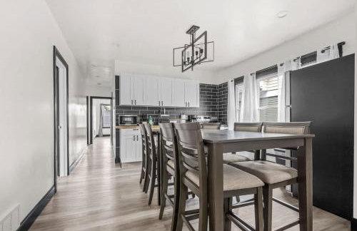 Charming 4BR Niagara Apartment Great Location - Foto 3