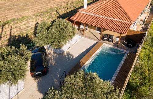 Σπίτι με πισίνα δίπλα στο αεροδρόμιο. - Foto 22