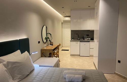 Houmas Apartments - Photo 9