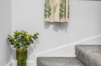 3 Bedrooms Homely House in Motherwell Sleeps 8 comfortably with 6 double beds Near Glasgow Edinburgh Free Private Parking Business Travellers Contractors Holiday Goers Near all Major transport links - Foto 12