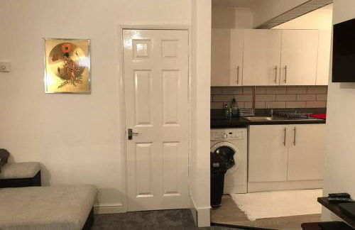 Tranquil Welsh Mountain Gem, Abertillery, Wales - Foto 49