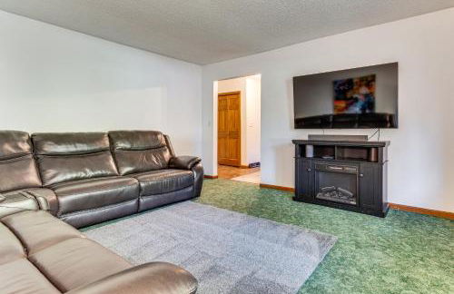 4 Mi to Capitol Spacious Springfield Home with Deck - Photo 14