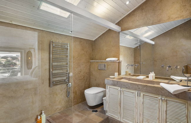 Stylish Sunny Penthouse Near Cascais Center & Greenspace - Photo 37