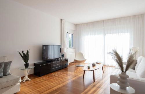 ATHENS RIVIERA Grand Panoramic Villa Lagonissi - Photo 14