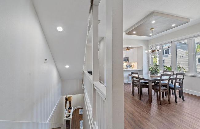 Sunshine Cottage At Cedars 2 Bedroom Condo by RedAwning - Foto 32