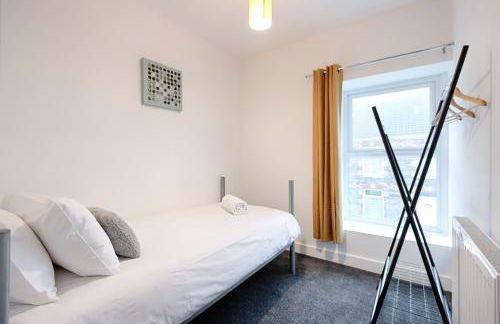 5 Bed - 2 Bath - Ideal for Work Crews - Foto 18