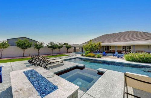 Villa Del Sol - Photo 1