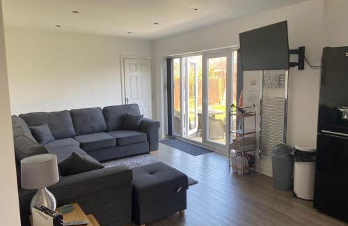 BeRo Bungalow with a hot tub & a large garden! - Foto 20