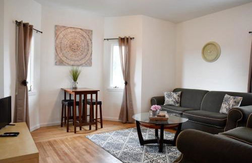 Cozy & Family Friendly Pittsburgh Home Sleeps 6 - Foto 2