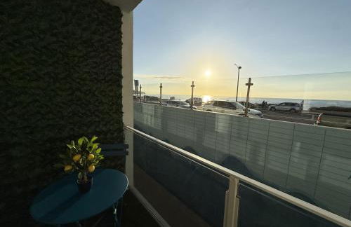 Oceanfront 1 BR Oasis w Parking & Pool 107 - Foto 10