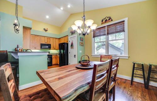 4 Mi to Lake Tuckasegee Home with Community Perks - Foto 9