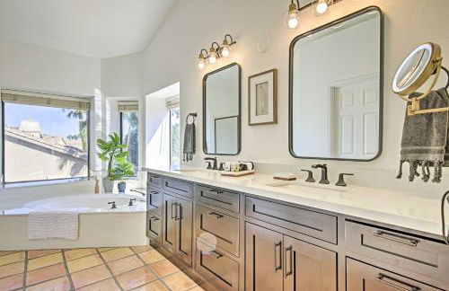 Upscale Phoenix Abode Walk to South Mountain Park - Foto 21