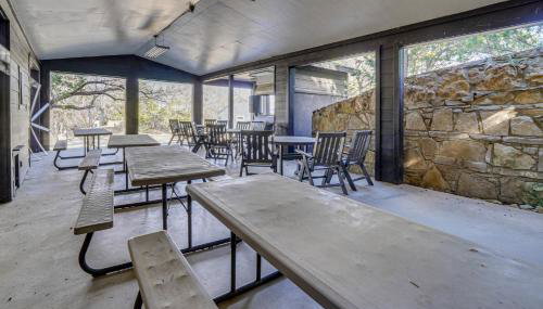 Pool Access, Walk to Water! Possum Kingdom Cabin - Foto 2