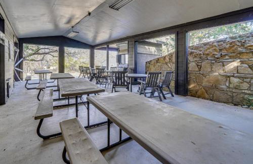 Pool Access, Walk to Water! Possum Kingdom Cabin - Foto 2