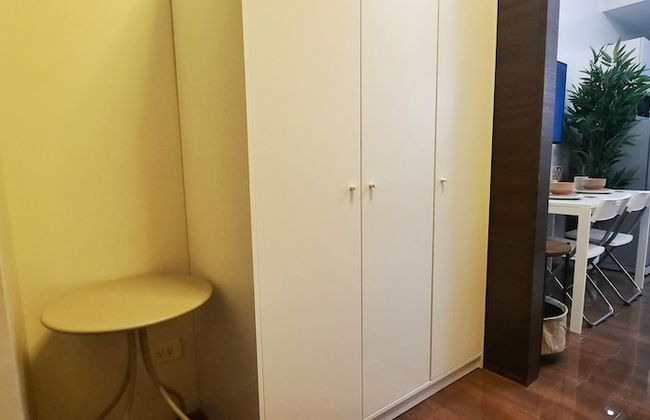 Air Residences-Contemporary Scandi w/Skyline view - Foto 12