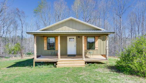 Cozy Mississippi Cabin with Covered Porch and Grill! - Foto 3