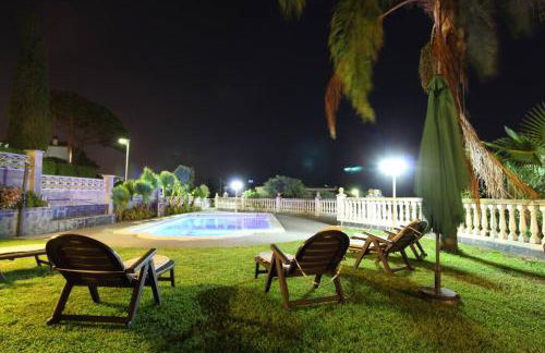 Basketball court, pool, BBQ, gardens, seaviews - Foto 4