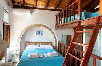 Ypatia Cozy Castle Suite Apartment with Loft - Foto 6