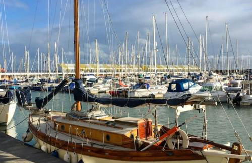 Flat1Hove- renovated, 2BR, patio, beach, free onsite parking - Foto 28