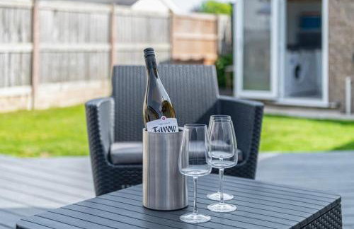 Family-Friendly Retreat between Beach & Mountains - Foto 27