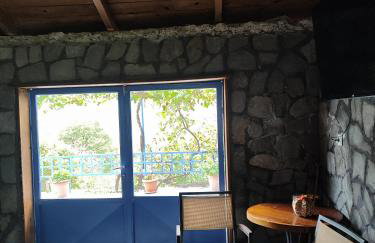 Tommy's Guest House - Photo 4