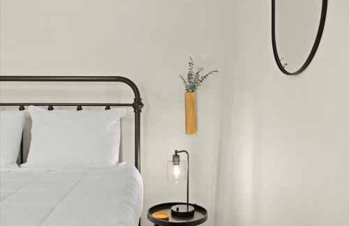 Hudson Restored Farmhouse with Fire Pit - Foto 21