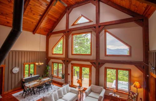 Chasing Sunsets: A Cozy 2-Bedroom Cabin in Smoky Mts with Stunning Mountain Views. - Foto 8