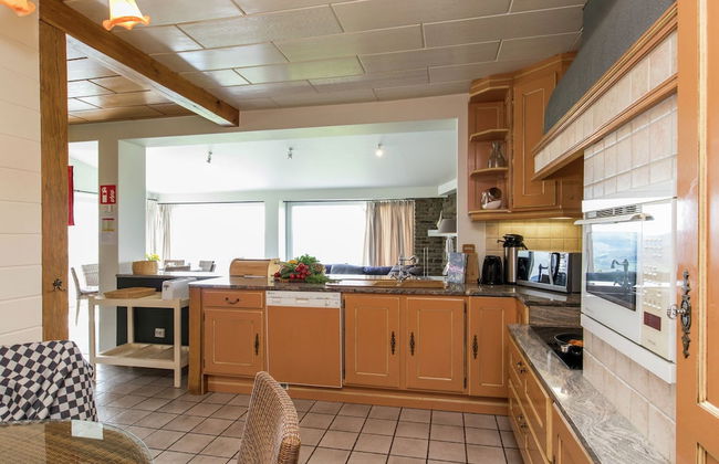 Vintage Villa With Private Garden in Rendeux - Photo 26