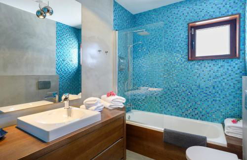 Luxury and Harmony House - Photo 29