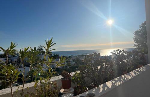 1st floor Penthouse sea and mountain view 5 min stroll to beach - Foto 32