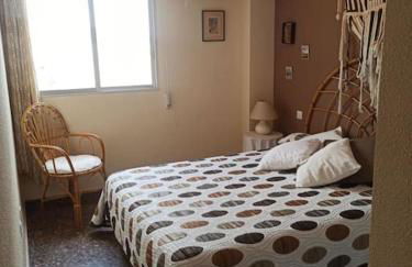 Espectacular terraza y vistas en 1a línea de playa - Foto 25