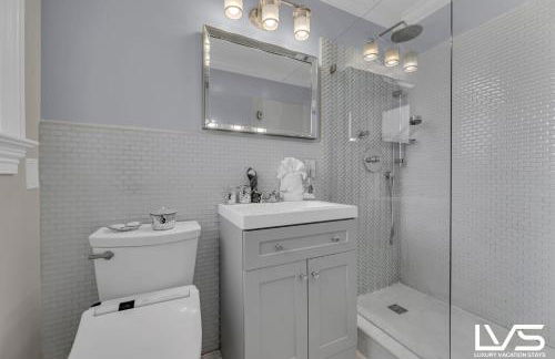 New Royal 80ft Waterfront Wlk2Beach HotPool Spa KitchenBBQ - Foto 23