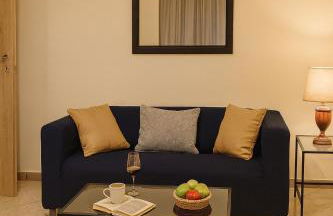 Spacious 130 sqm Luxury Apartment - 2 Bathrooms - Central Station & Old Town - Foto 21