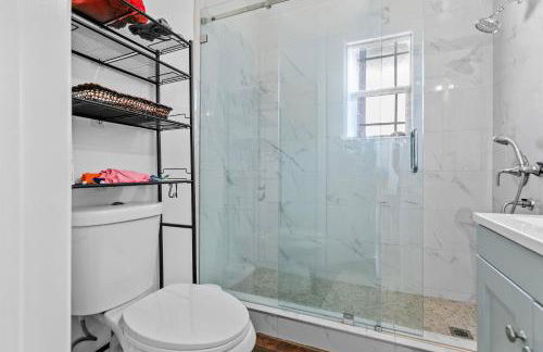 Luxury Pool Oasis- Near Stadium, Tennis and Golf - Photo 20