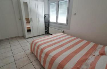 Charmant appartement au rez de jardin d'une maison - Foto 5