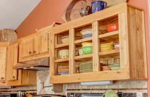 Pinetop Cabin Hot Tub BBQ Arcade Scenic Escape - Foto 20