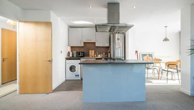 JOIVY Delightful 1BR flat w/ balcony - Foto 5, Cocina privada