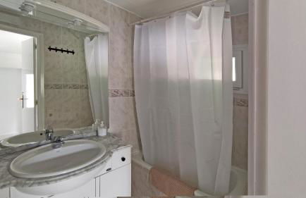 Casa rural L´Amparo -3 espigas- Categoría superior-15 personas - Photo 11