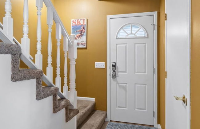 The Giraffe House - Photo 39