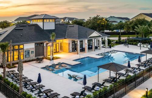 Trendy 1BR Apt with King Bed Pool Gym and Close to Beach - Foto 12